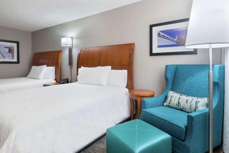 DOUBLE TWO QUEEN BEDS Room