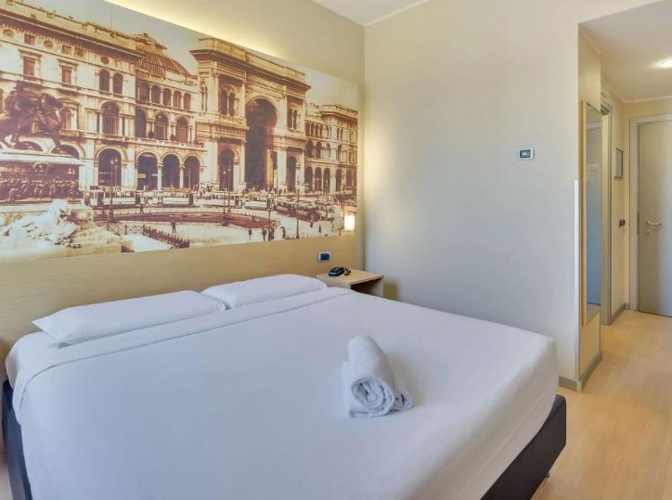 DOUBLE STANDARD Room