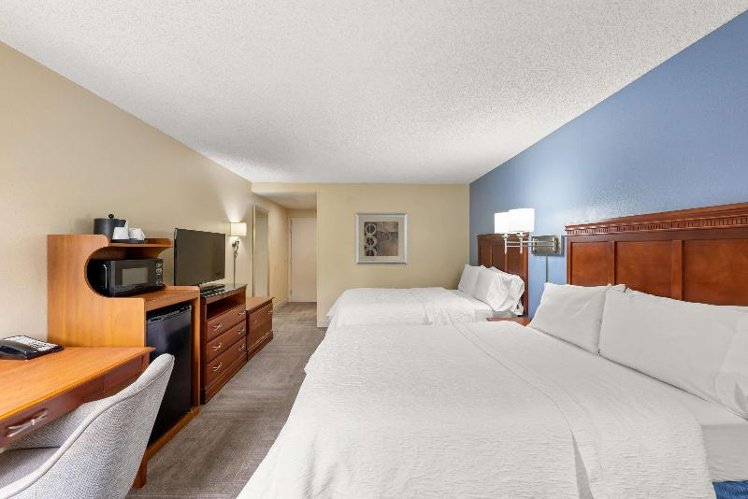 DOUBLE TWO DOUBLE BEDS Room
