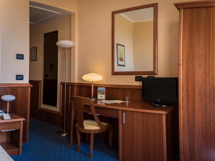 SINGLE ECONOMY Room