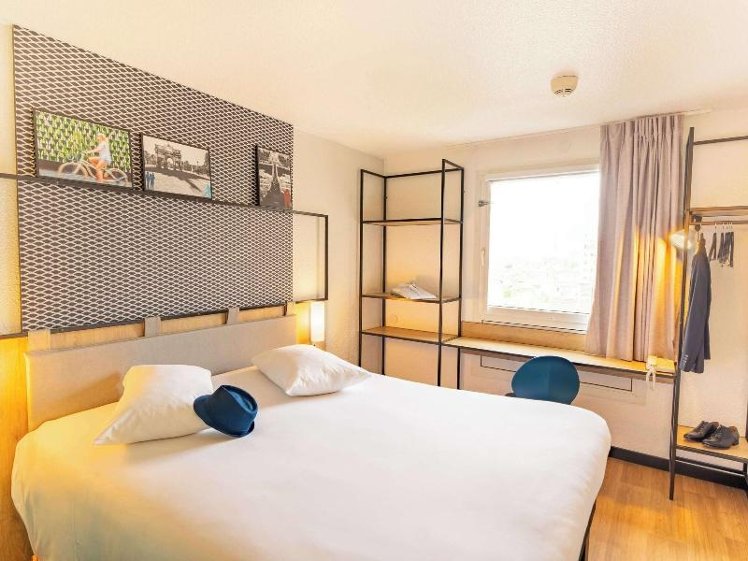 DOUBLE STANDARD Room