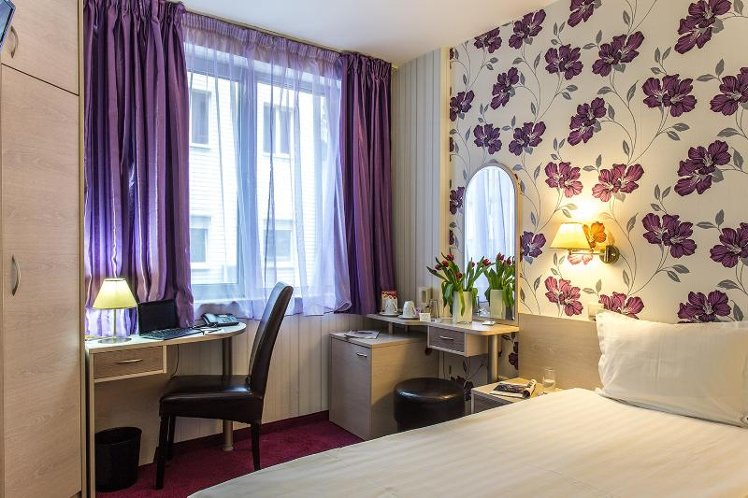 Art Plaza Hotel