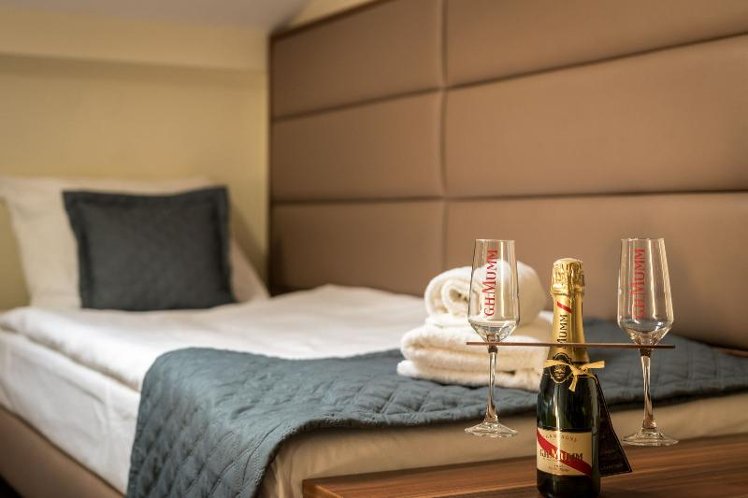 TWIN STANDARD Room