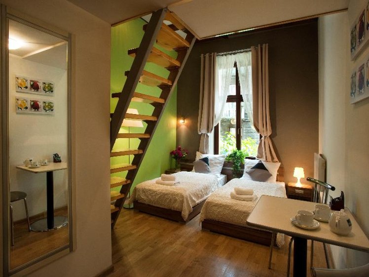 TRIPLE STANDARD Room