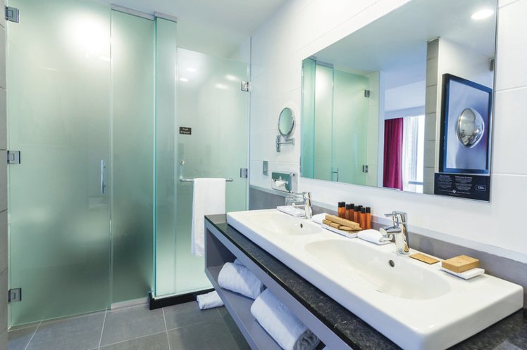 JUNIOR SUITE STANDARD Room
