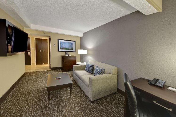 DOUBLE KING SIZE BED Room