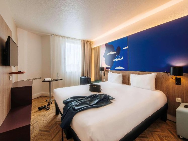 DOUBLE WITH DOUBLE BED Room