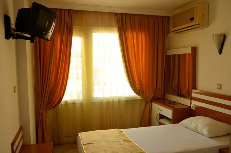 DOUBLE STANDARD Room