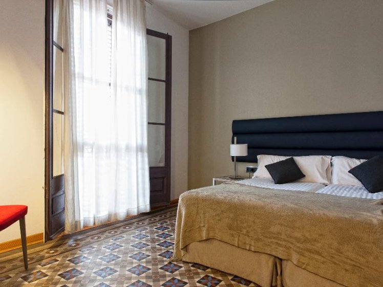 APARTMENT CAPACITY 5 THREE BEDROOM Room