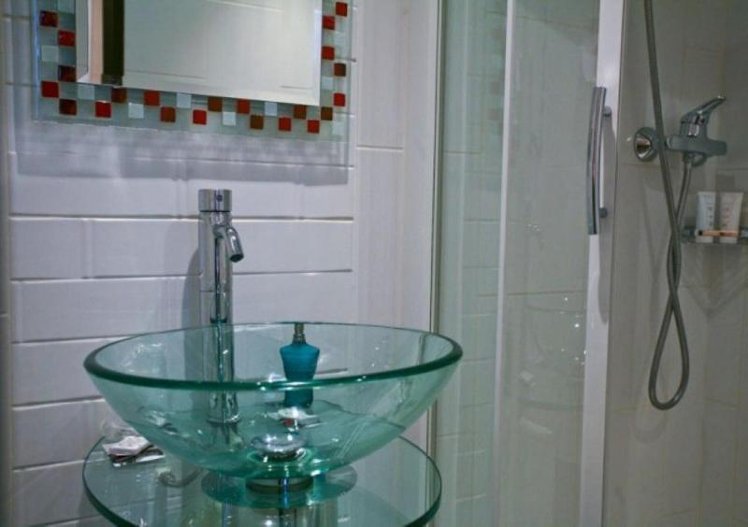 SINGLE STANDARD Room