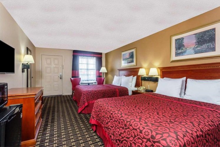 DOUBLE TWO QUEEN BEDS Room