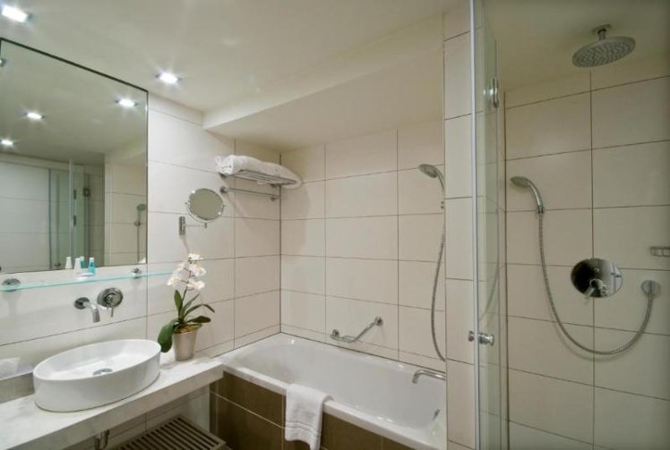 B-Aparthotel Grand Place