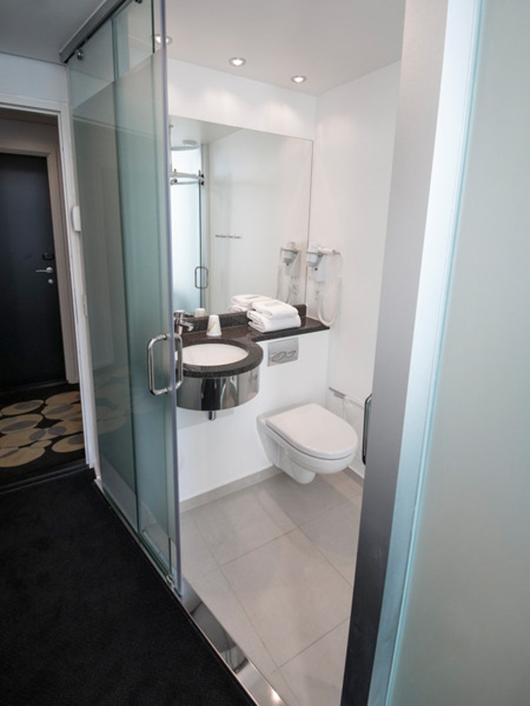 DOUBLE STANDARD Room