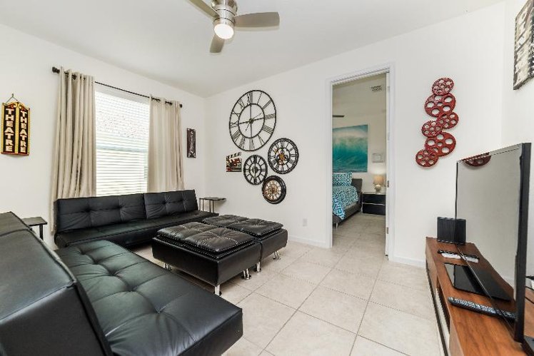HOME FIVE BEDROOMS WITH PRIVATE POOL Room