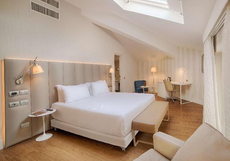 DOUBLE SINGLE USE SUPERIOR Room