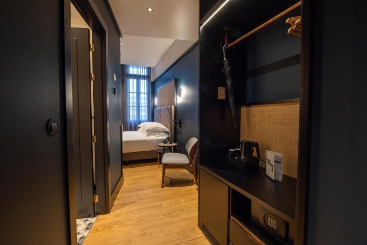 Axis Porto Club Hotel