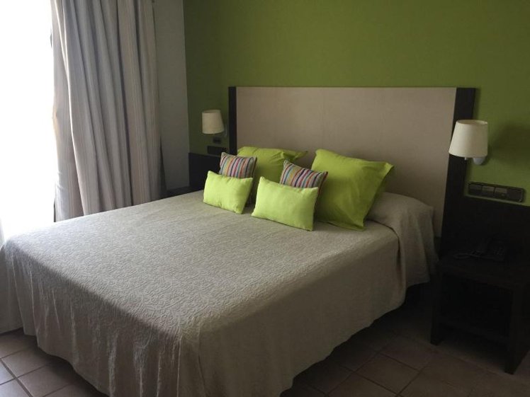 DOUBLE STANDARD Room