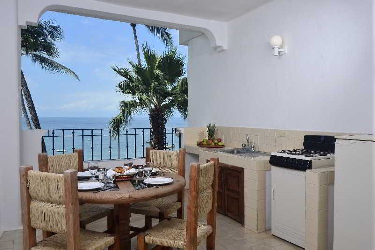 Emperador Vallarta Beachfront  Hotel and Suites