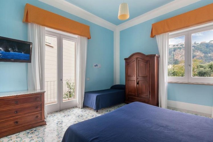 Room TWO BEDS Room