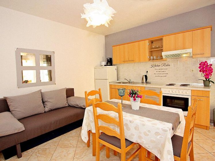 APARTMENT CAPACITY 4 Room
