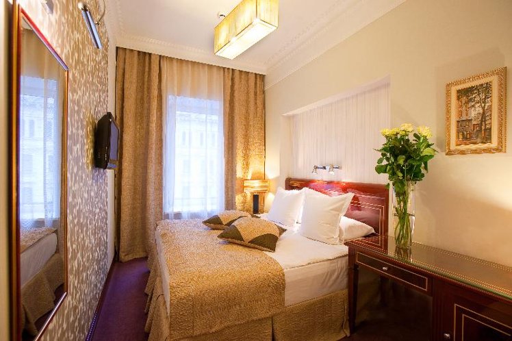 DOUBLE STANDARD Room