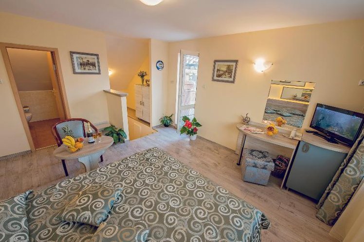 DOUBLE DELUXE Room