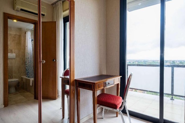 TWIN NON SMOKING Room