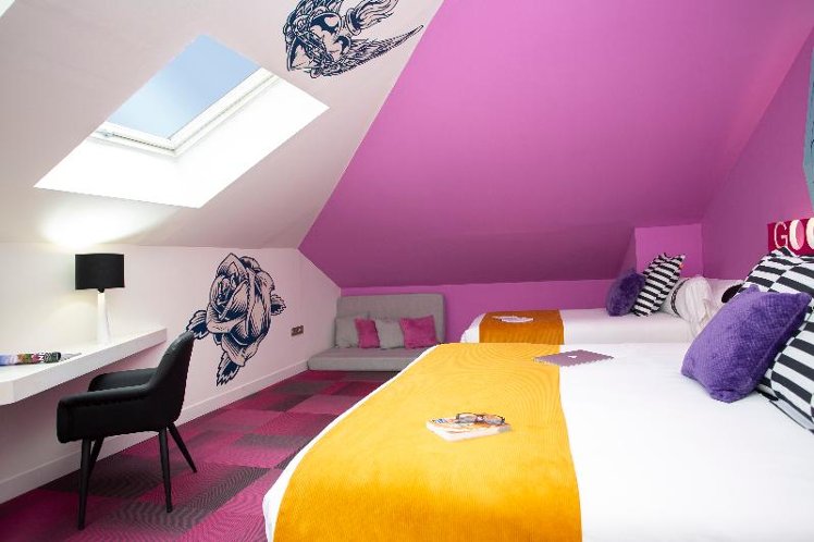 TRIPLE STANDARD Room