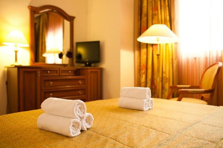 DOUBLE ECONOMY Room