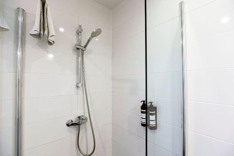 TRIPLE STANDARD Room