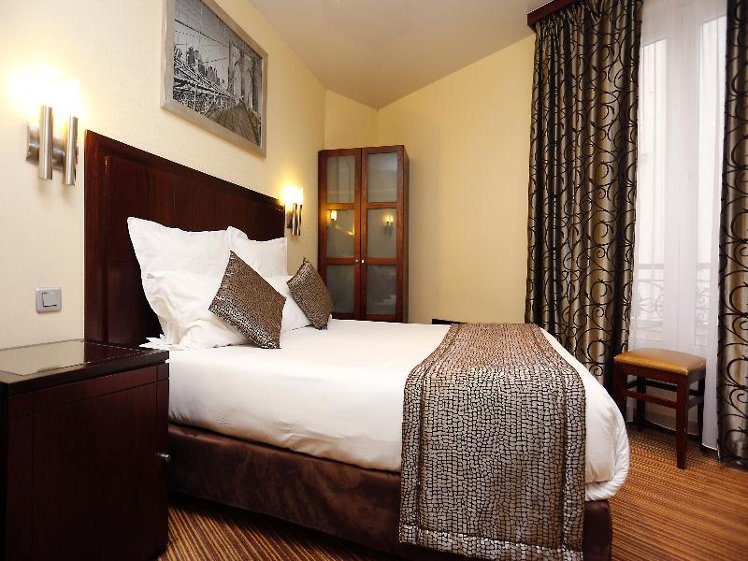 DOUBLE STANDARD Room