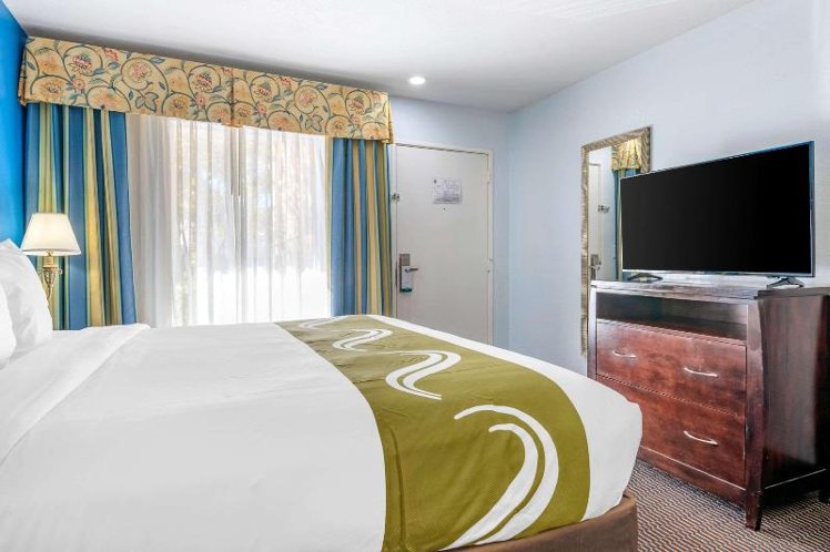 DOUBLE KING BED NON SMOKING Room