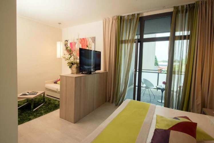 DOUBLE ANNEX Room