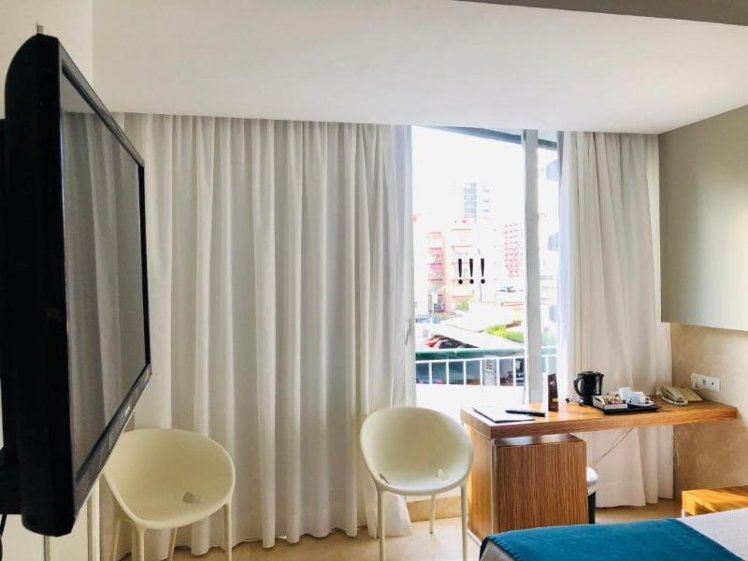 DOUBLE STANDARD Room