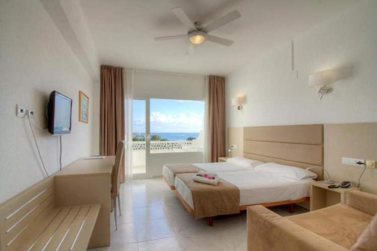 Double or Twin WITH BALCONY Room