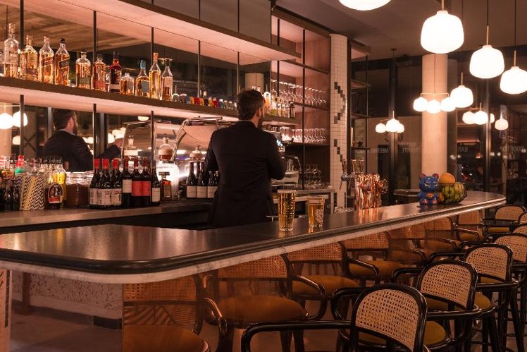 Bar