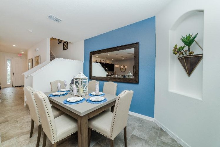 TOWNHOME FOUR BEDROOMS Room
