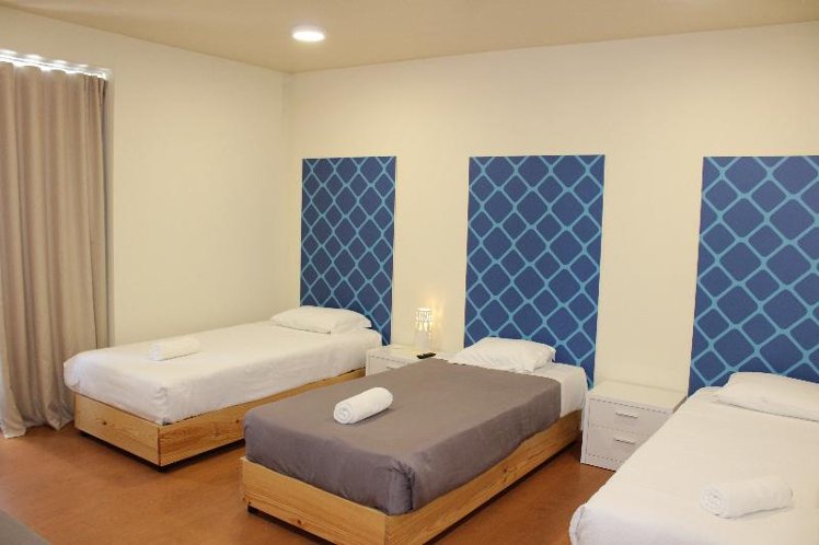 QUADRUPLE WITH SHARED BATHROOM Room