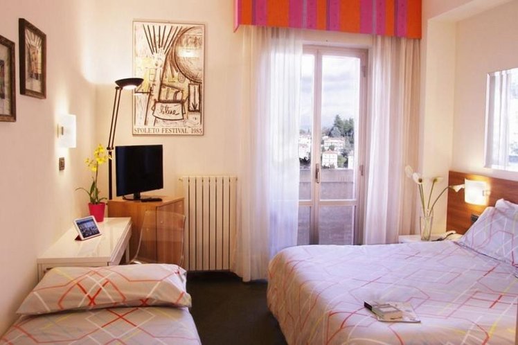 TRIPLE SUPERIOR Room