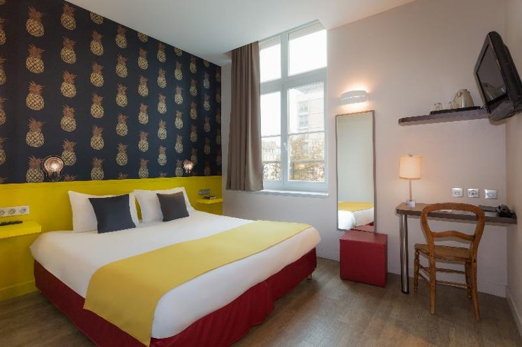 DOUBLE STANDARD Room