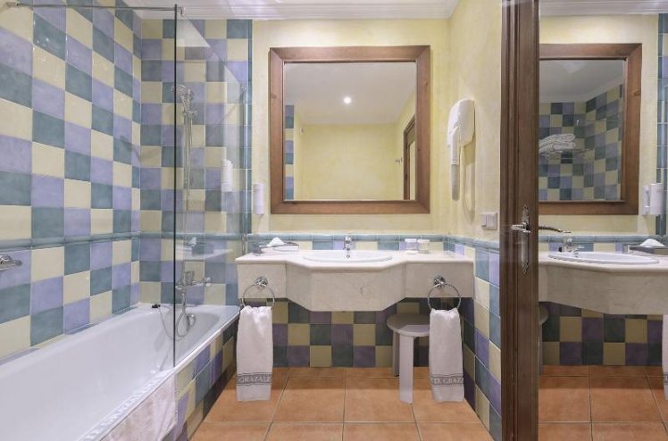 TWIN STANDARD Room
