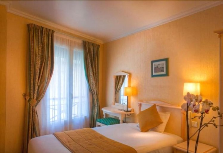 SINGLE STANDARD Room
