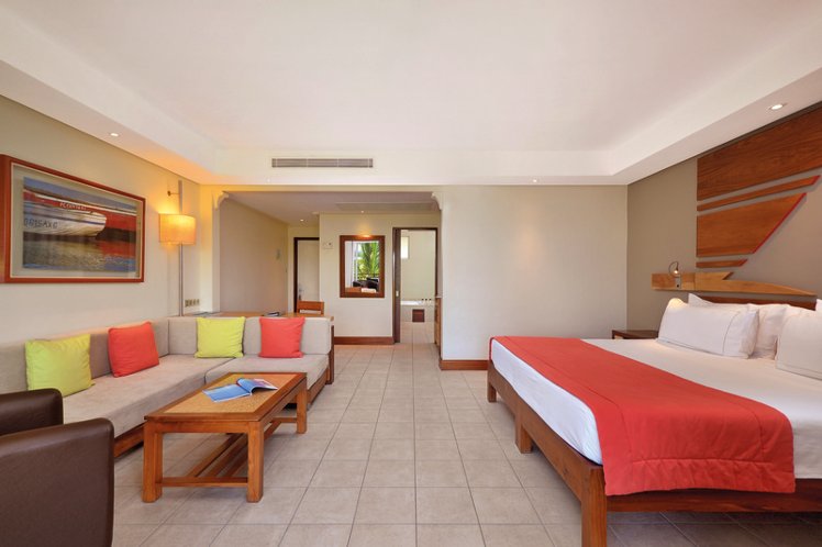 TRIPLE DELUXE Room