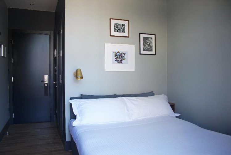 SINGLE STANDARD Room