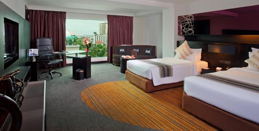 Double or Twin DELUXE Room