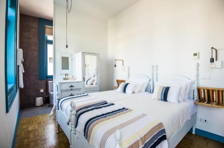 TWIN BASIC Room