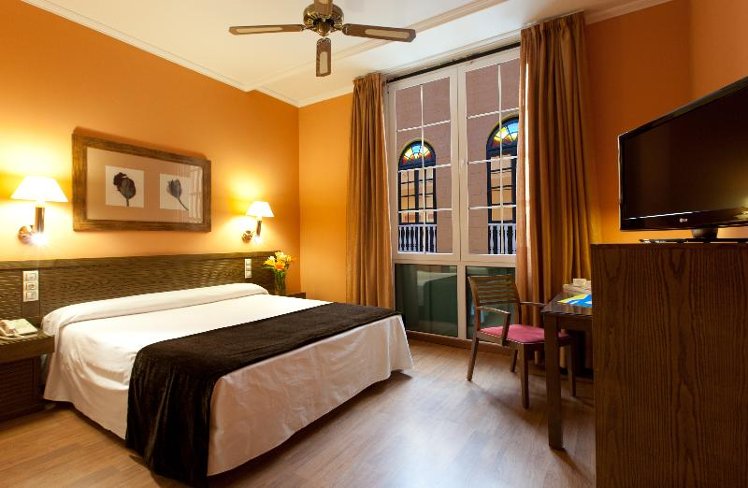 SINGLE STANDARD Room