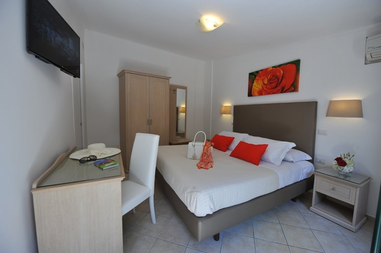 DOUBLE SINGLE USE GARDEN VIEW Room