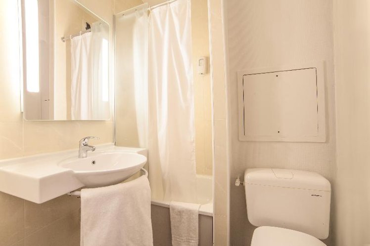 DOUBLE STANDARD Room