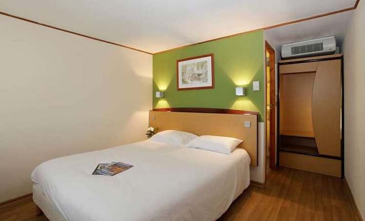 DOUBLE STANDARD Room